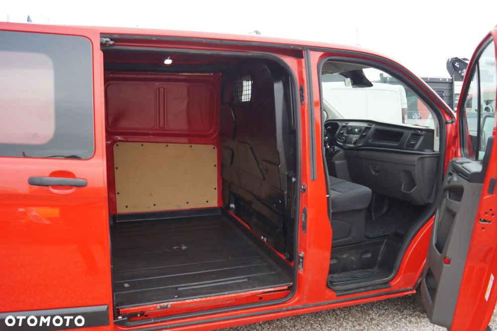 Ford Transit Custom - 13