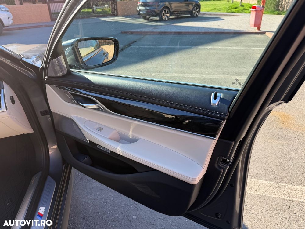 BMW Seria 7 740d xDrive - 36