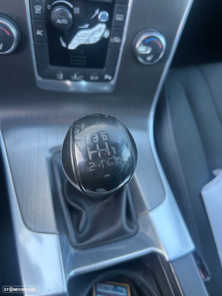 Volvo V60 2.0 D3 Kinetic Start/Stop - 9