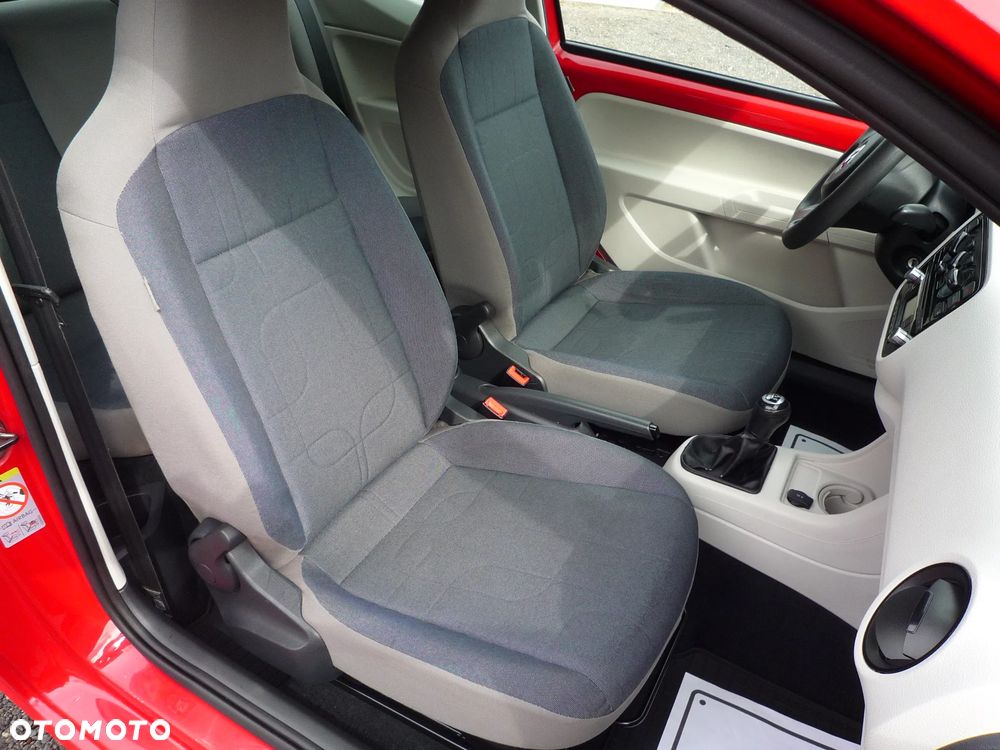 Volkswagen up! 1.0 move - 24
