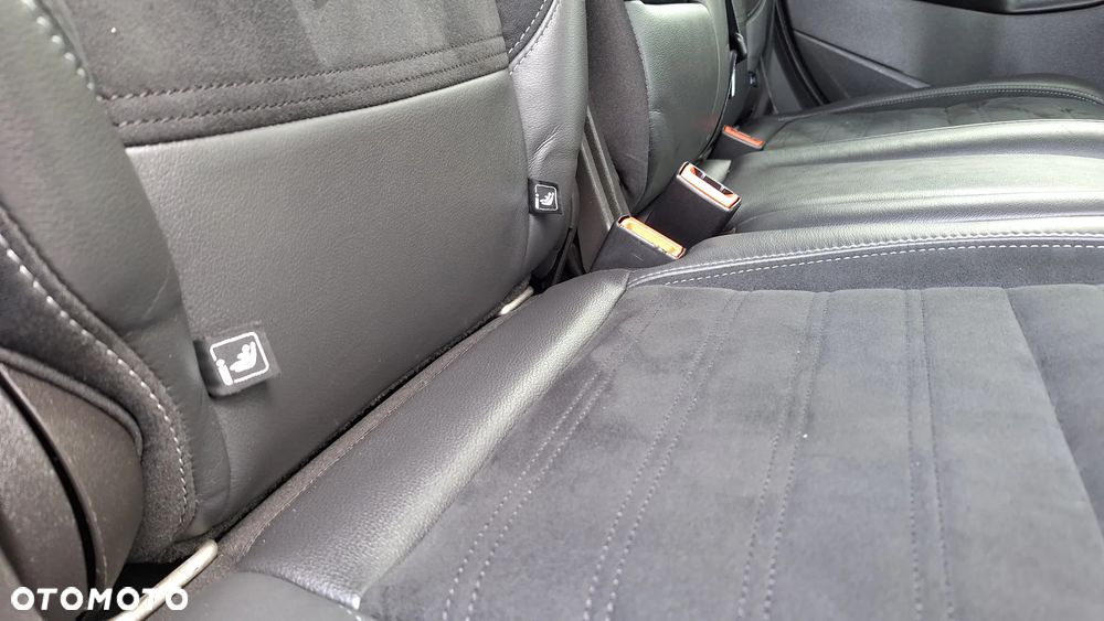 Ford Kuga 1.5 EcoBoost FWD ST-Line - 32