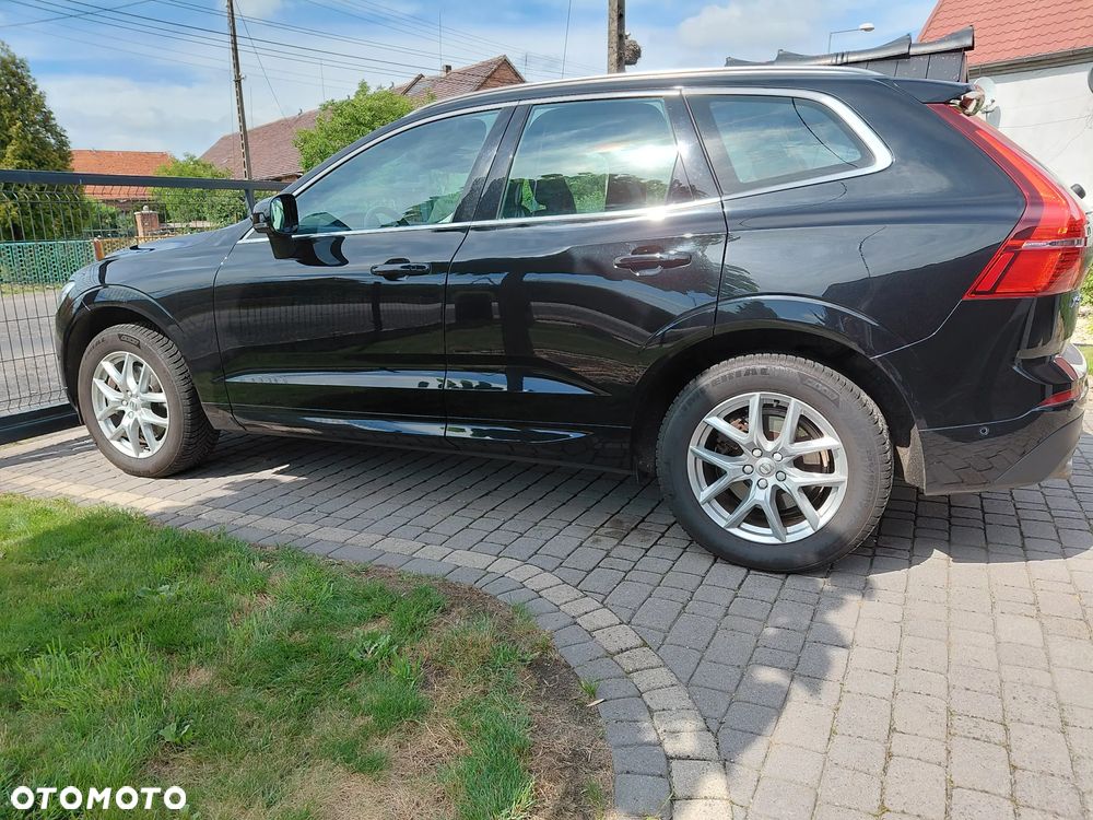 Volvo XC 60 D3 Momentum Pro - 4