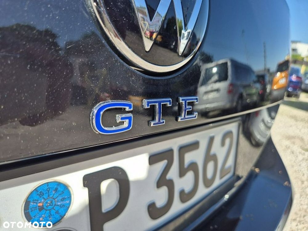 Volkswagen Passat - 10