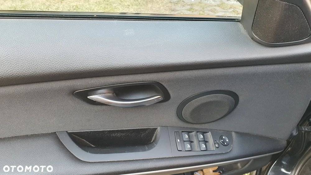 BMW Seria 3 320d DPF - 8