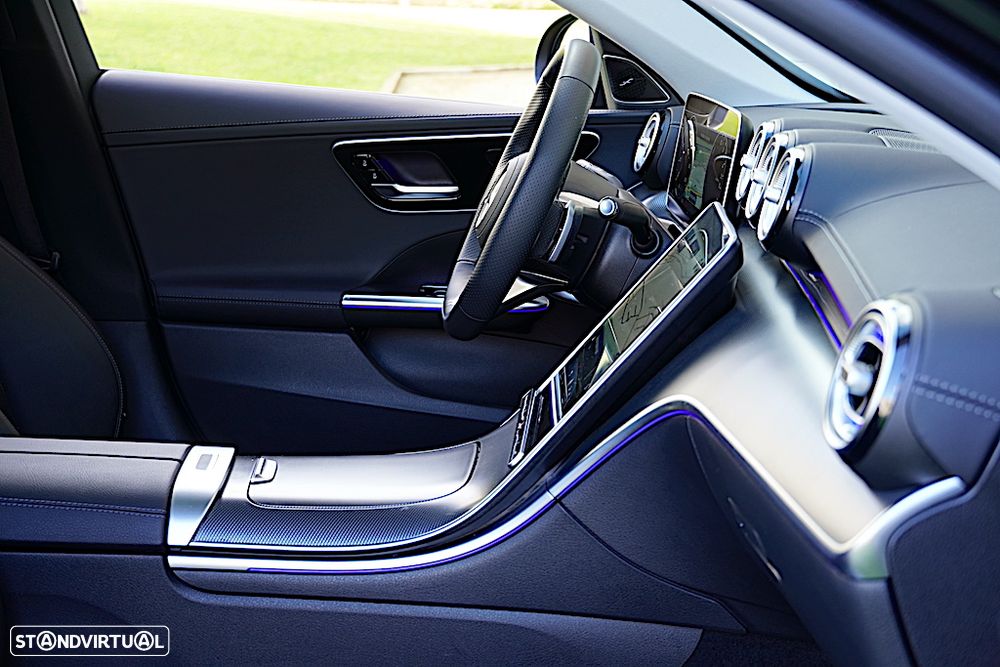 Mercedes-Benz C 300 e AMG Line - 26