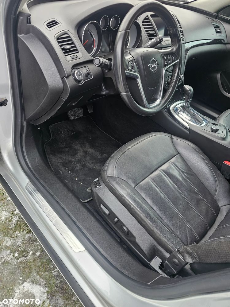 Opel Insignia - 12