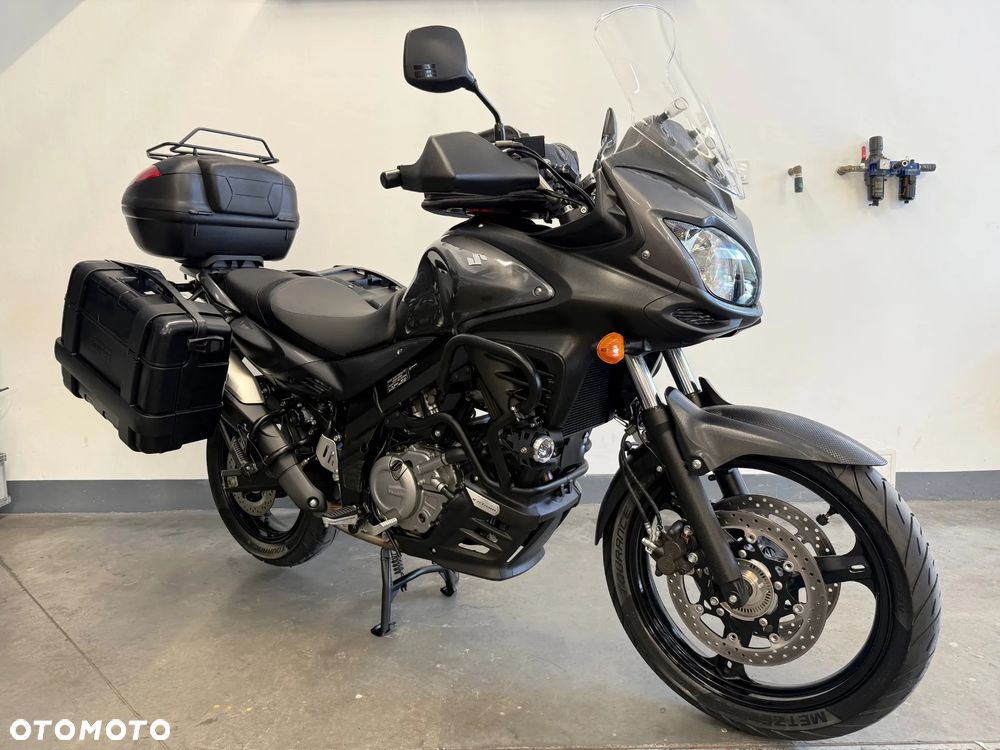 Suzuki V-STROM - 1