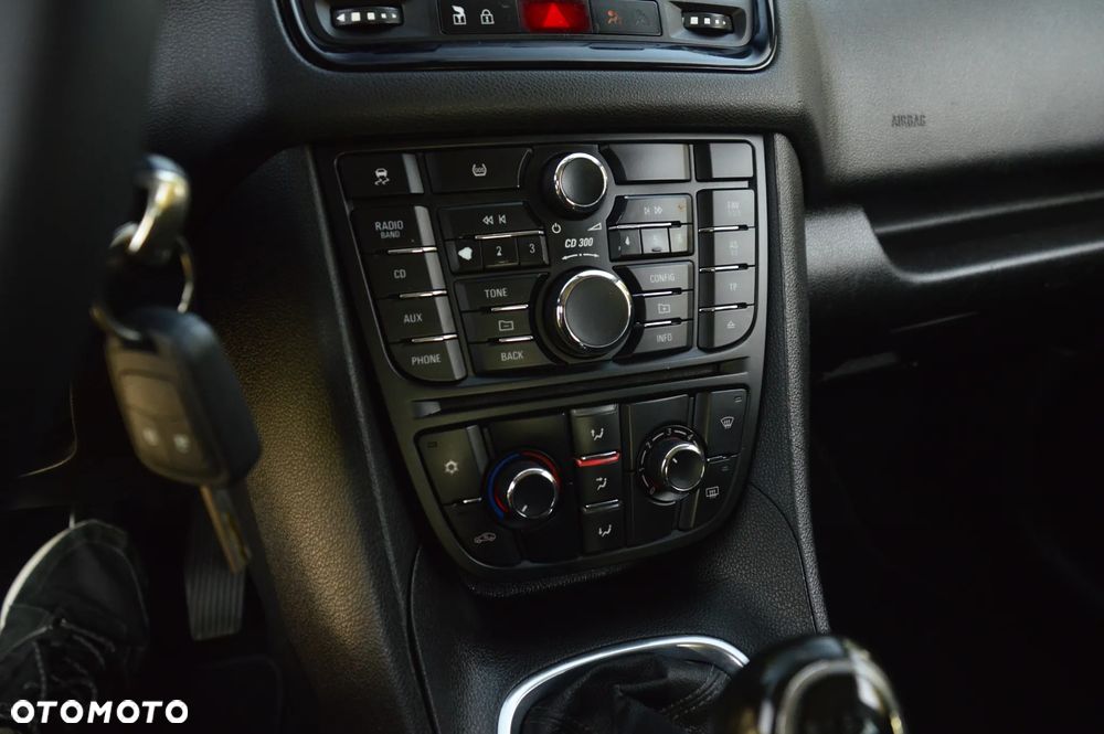 Opel Meriva 1.4 Active - 30