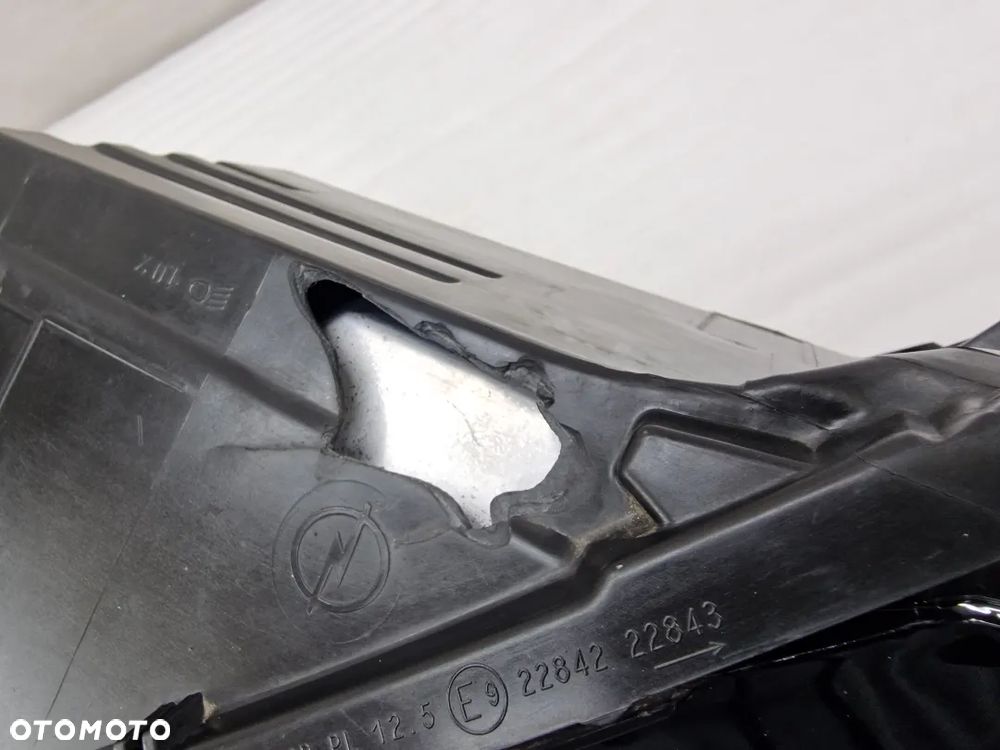 OPEL CORSA F 19- PRAWA ZWYKŁA LAMPA PRZEDNIA PRZÓD , NR 39162649 , NR AUKCJI LL561 - 16