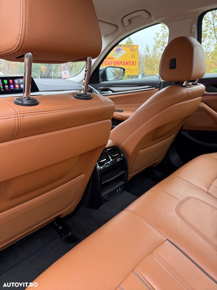 BMW Seria 5 520i AT - 19