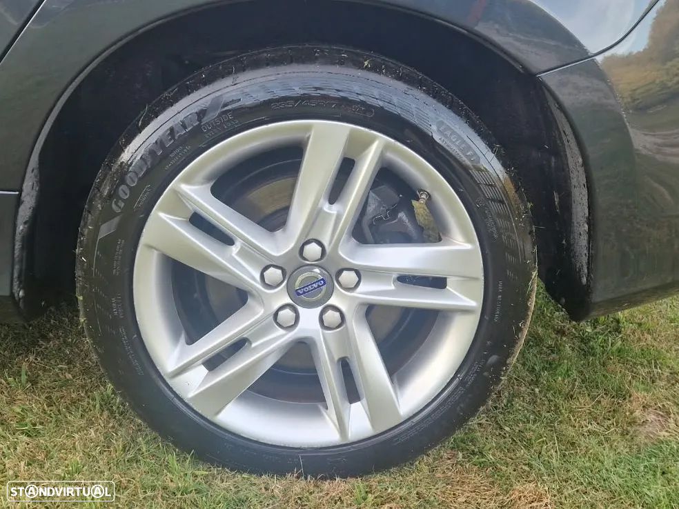 Volvo V60 2.4 D6 Momentum AWD Phev - 21