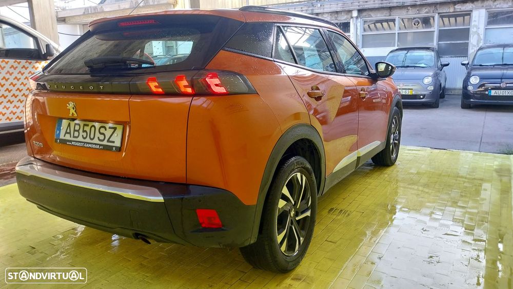 Peugeot 2008 1.2 PureTech Allure - 24