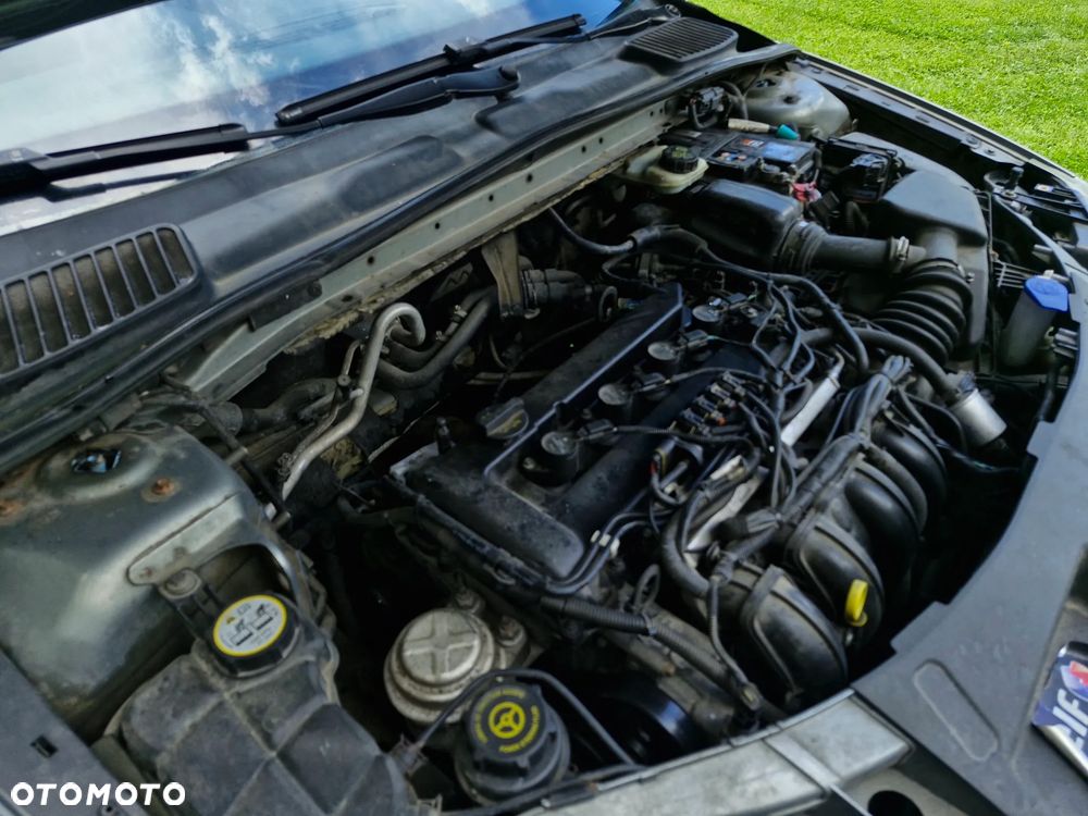 Ford Mondeo 2.0 Ambiente - 12