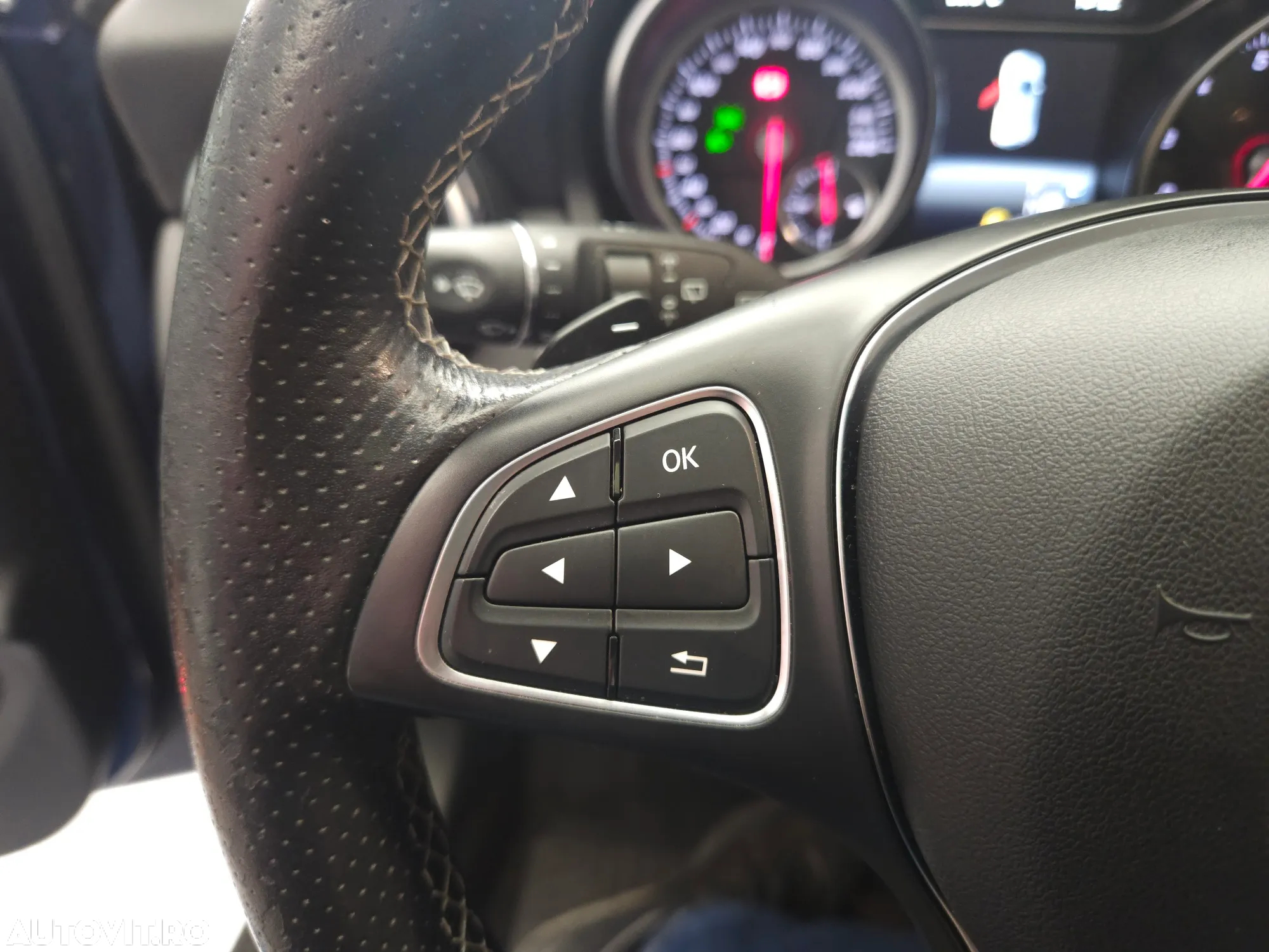 Mercedes-Benz GLA 250 4MATIC Aut. - 13