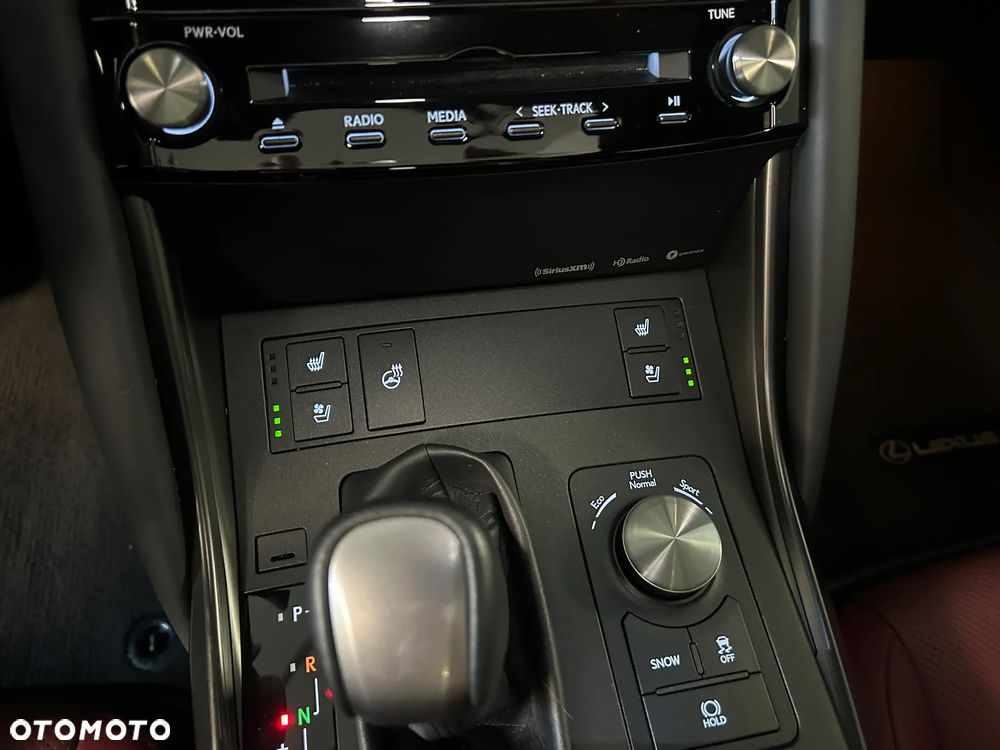 Lexus IS - 15