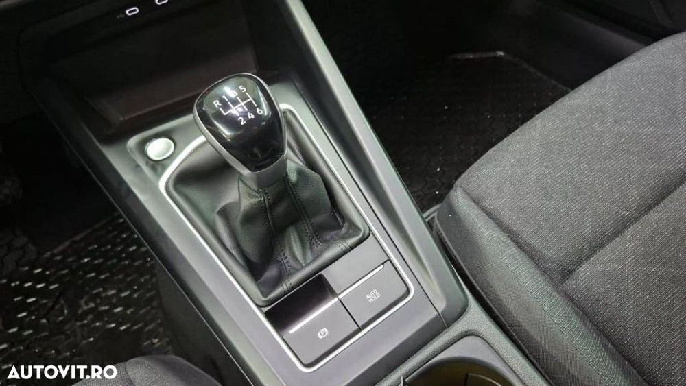 Volkswagen Golf - 14