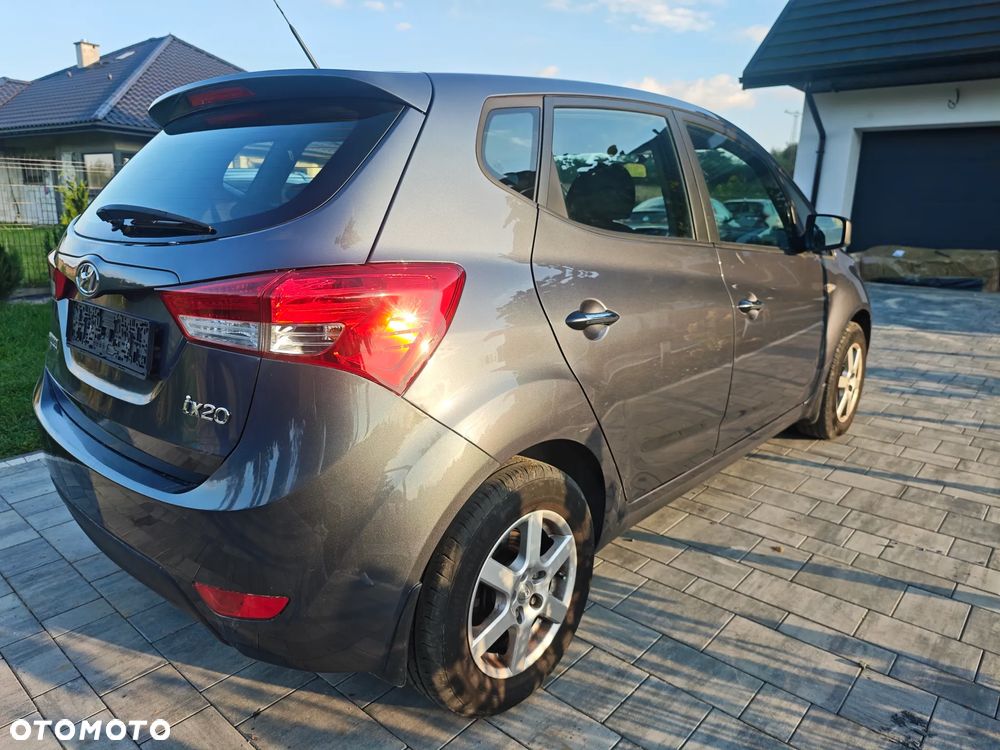 Hyundai ix20 1.6 Comfort - 12