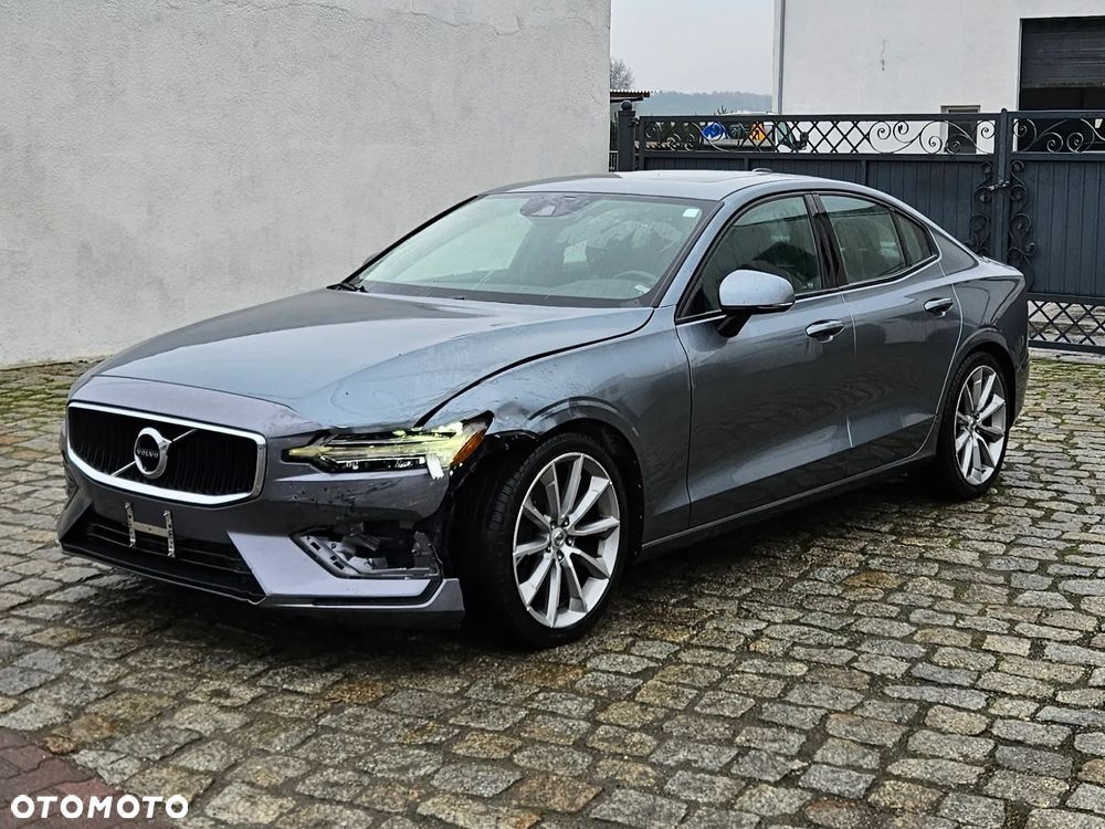 Volvo S60 T6 AWD Momentum Pro - 1