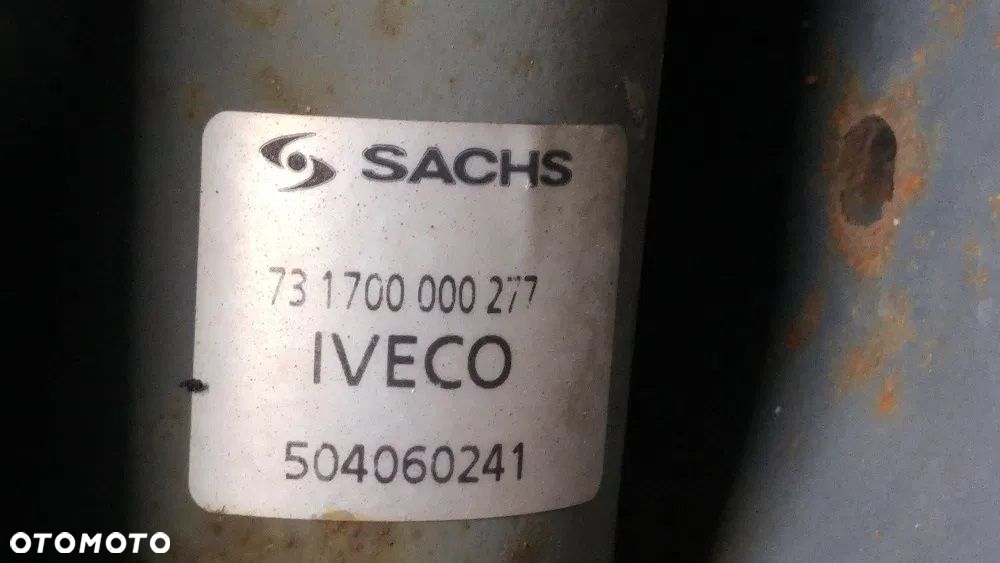 Zawieszenie kabiny tył Iveco Stralis waska kabina - 8