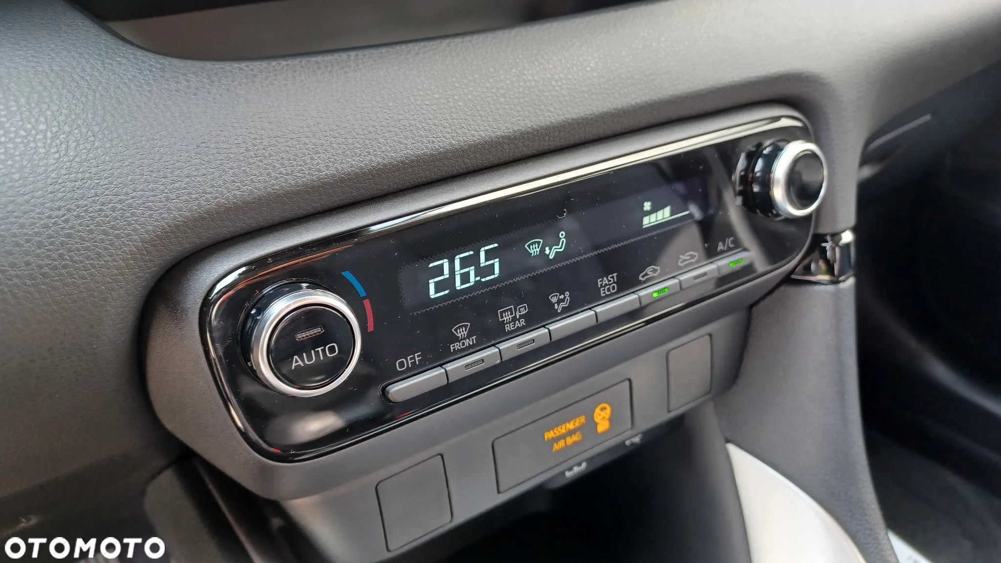 Toyota Yaris - 13