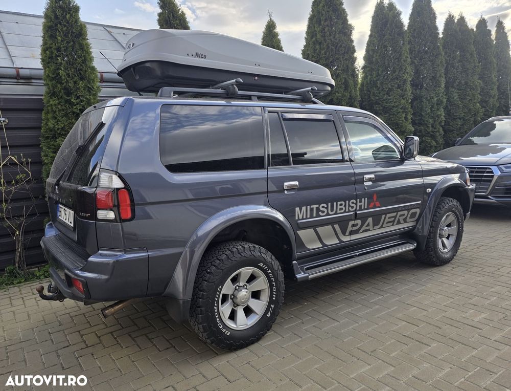 Mitsubishi Pajero Sport 2.5 TD Intense Piele + - 2