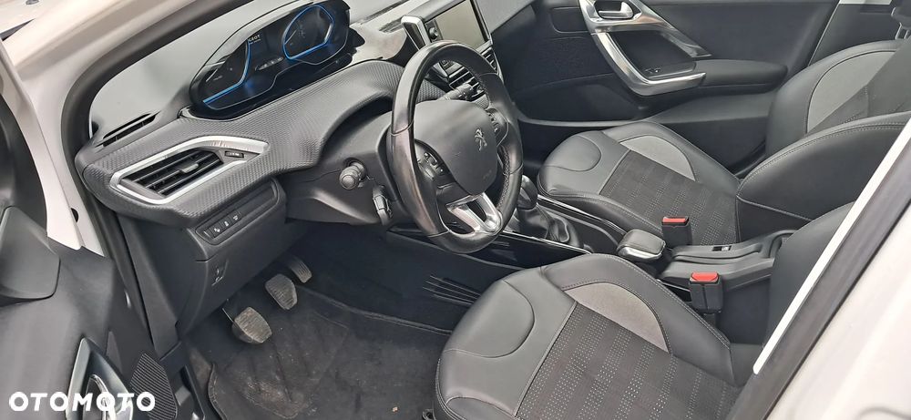 Peugeot 2008 1.6 BlueHDi Allure - 9