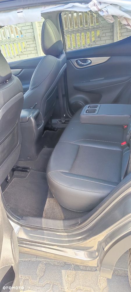 Nissan Qashqai 1.6 dCi 4 x 4 DPF Start/Stop tekna - 8