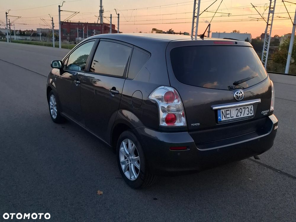 Toyota Corolla Verso 2008 photo 4