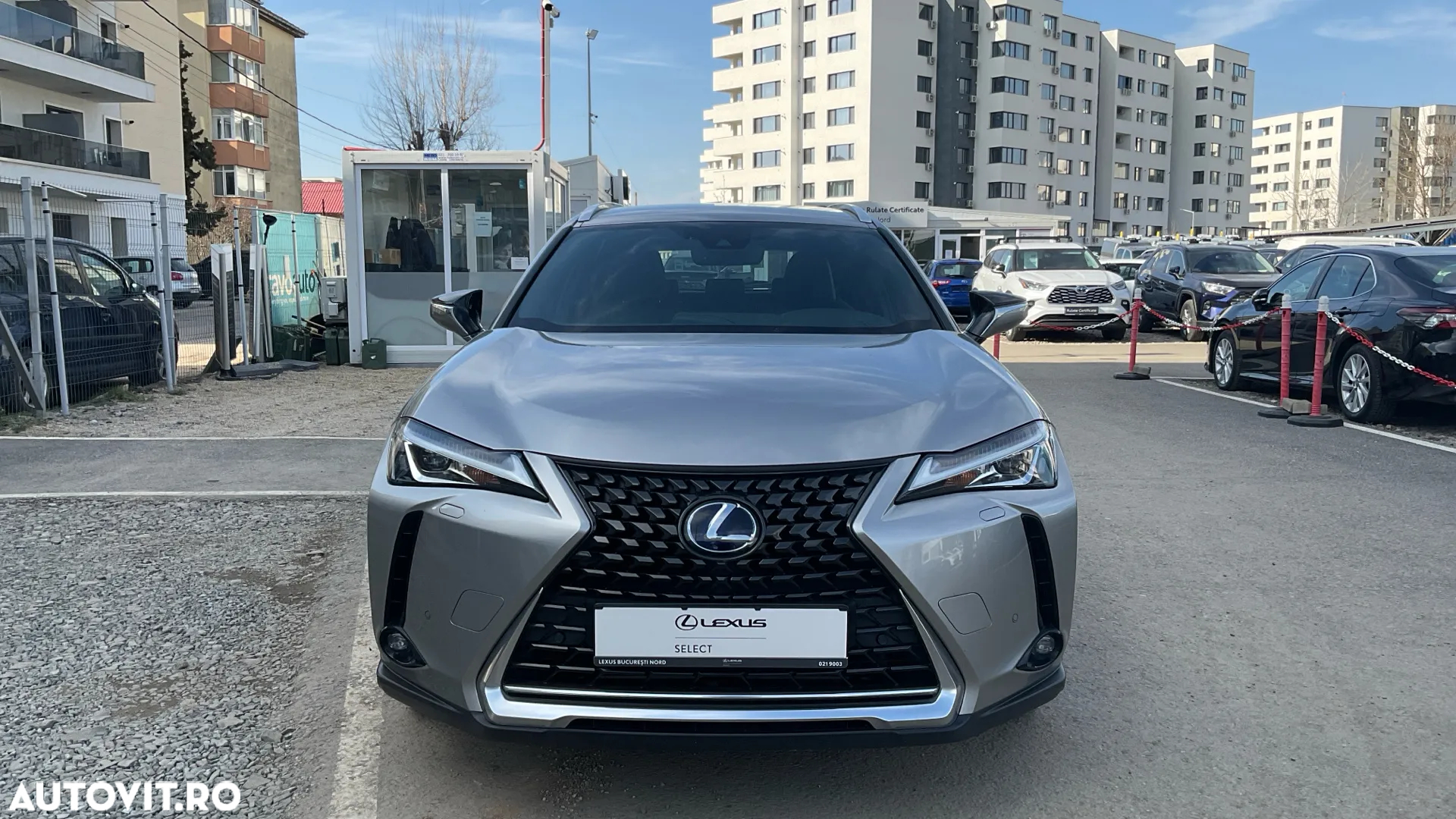 Lexus UX 250h Business Edition - 3