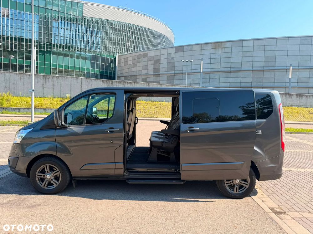 Ford Tourneo Custom 310 L2H1 VA Titanium - 4