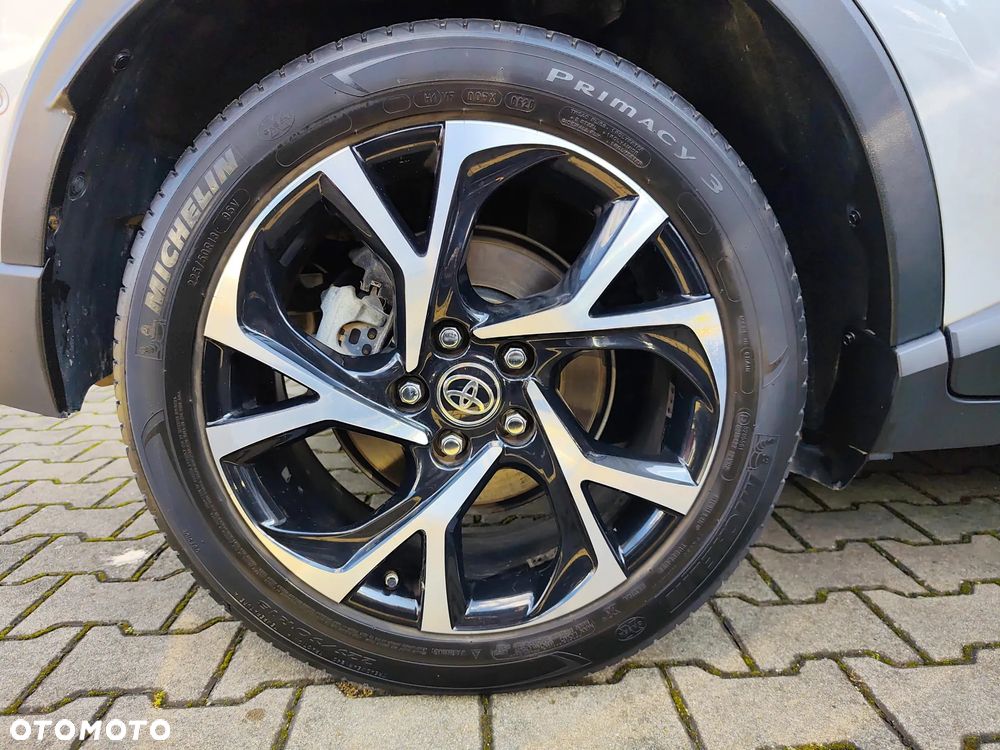 Toyota C-HR 1.8 Hybrid GPF Executive - 18