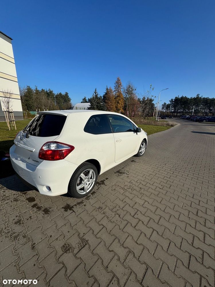 Toyota Auris 1.33 VVT-i Terra - 9