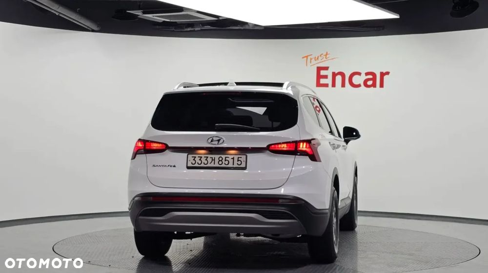 Hyundai Santa Fe - 4