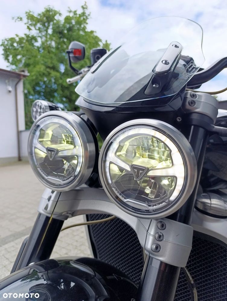 Triumph Rocket - 20