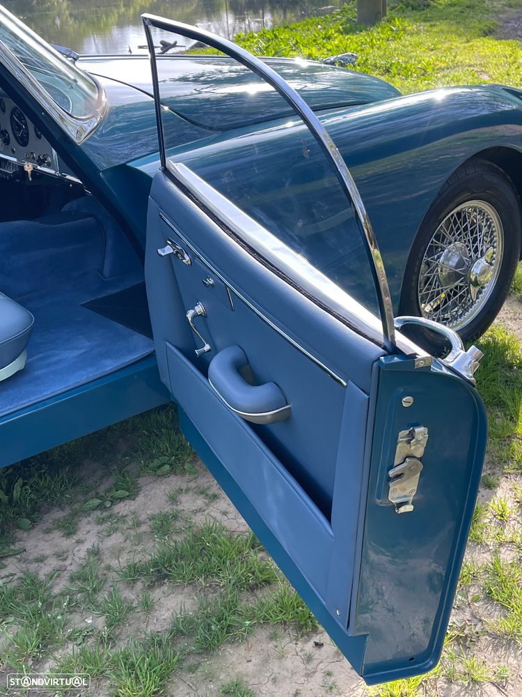 Jaguar XK150 - 8