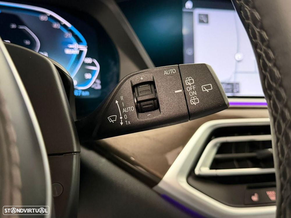 BMW X5 45 e xDrive Pack M - 24