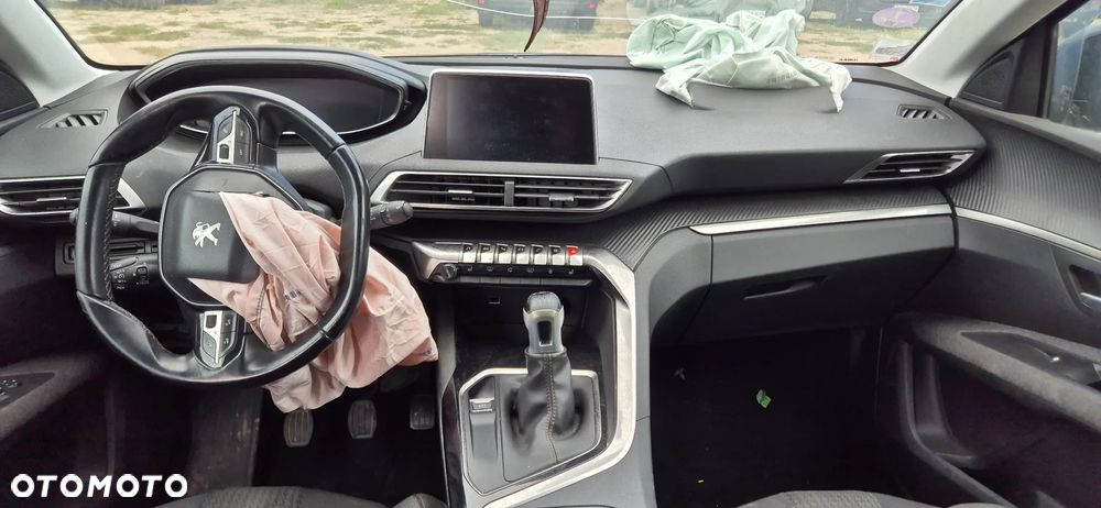 Peugeot 5008 1.2 PureTech Allure S&S EAT8 - 35