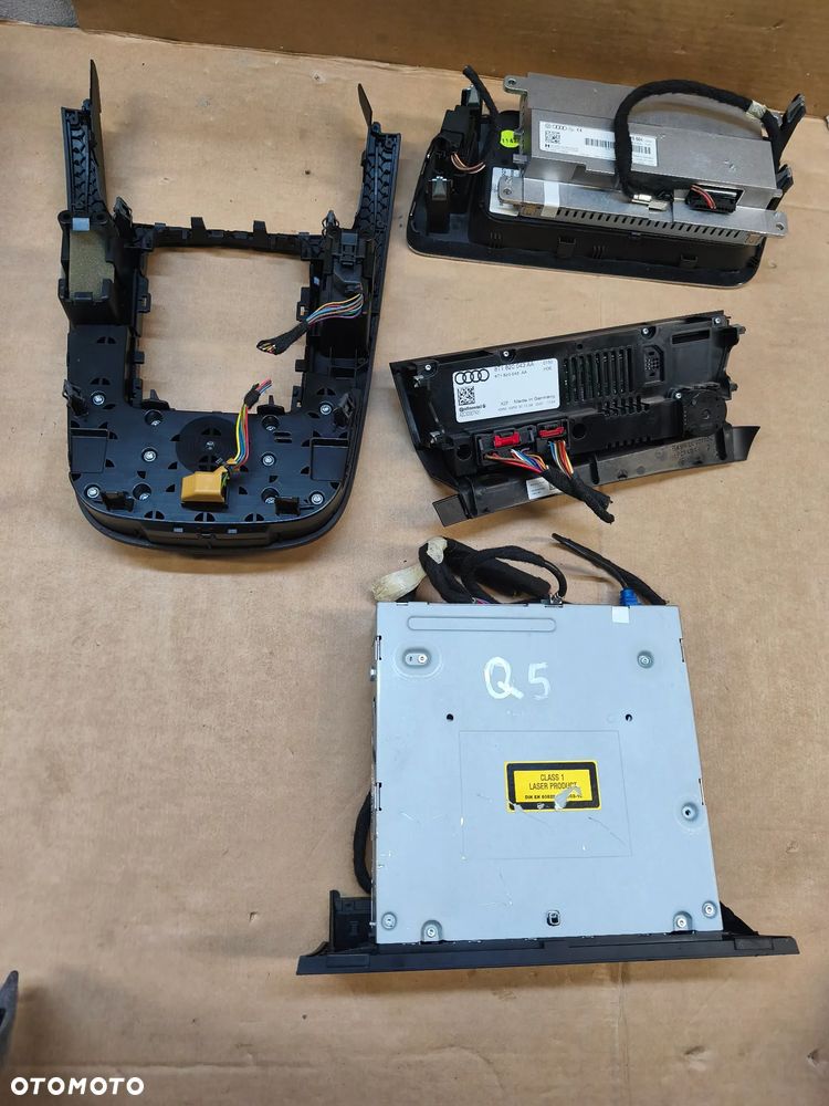 RADIO NAWIGACJA CZYTNIK MMI 8T1035666 AUDI Q5 8R - 9