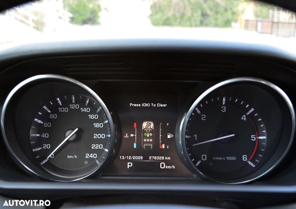 Land Rover Range Rover Sport 3.0 I SDV6 HSE - 9