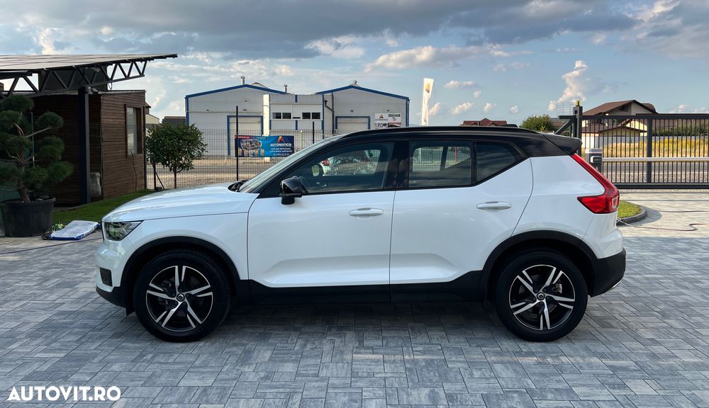 Volvo XC 40 D4 AWD Geartronic R-Design - 10
