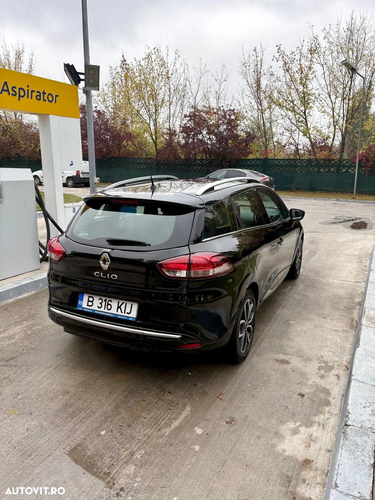 Renault Clio - 9