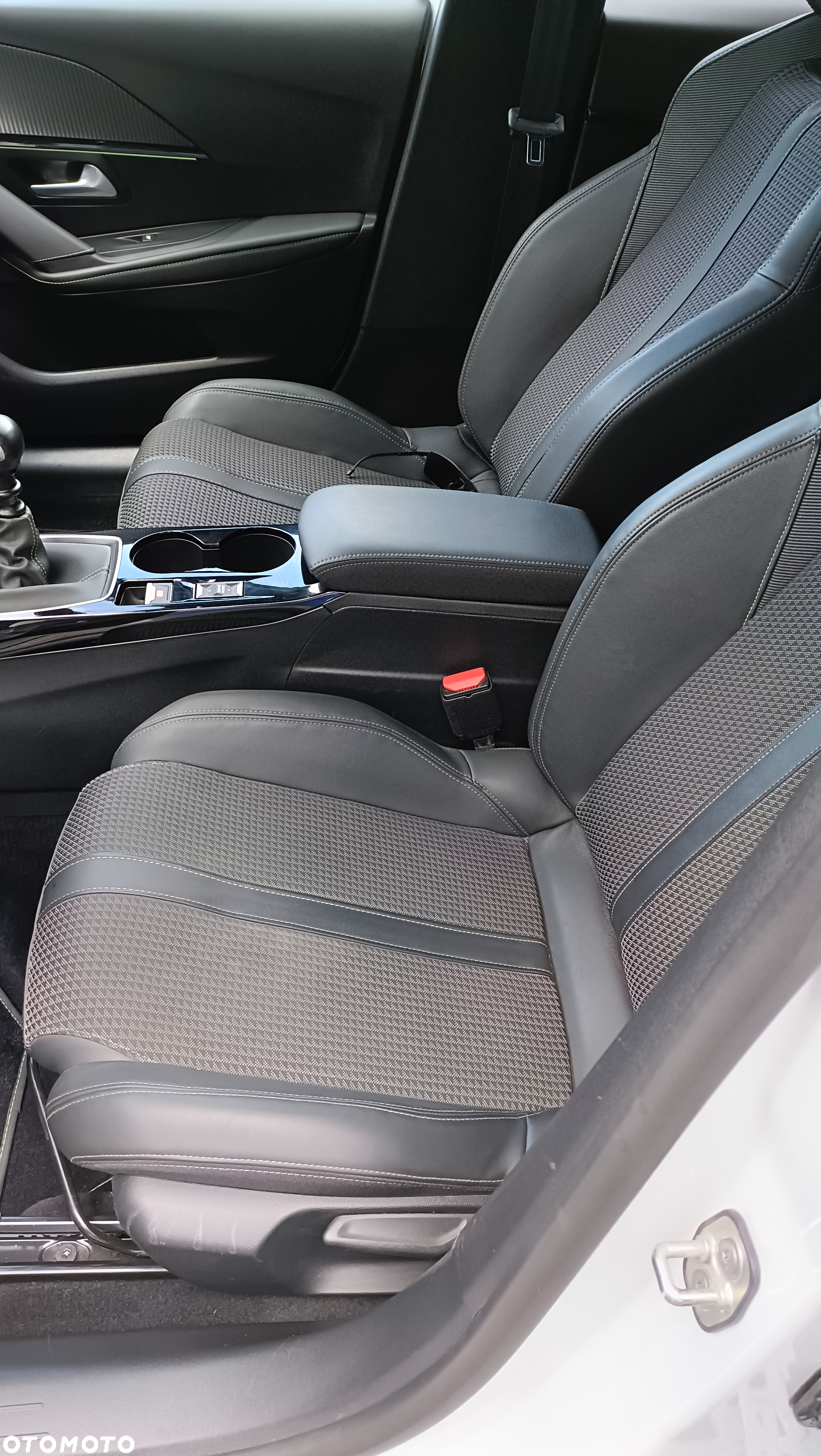 Peugeot 208 1.5 BlueHDi GT S&S - 16