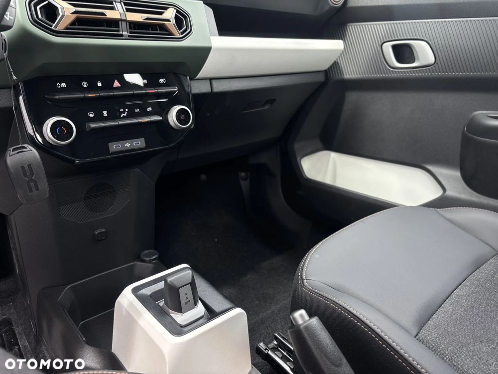 Dacia Spring Electric 24.3kWh 100 Extreme - 15