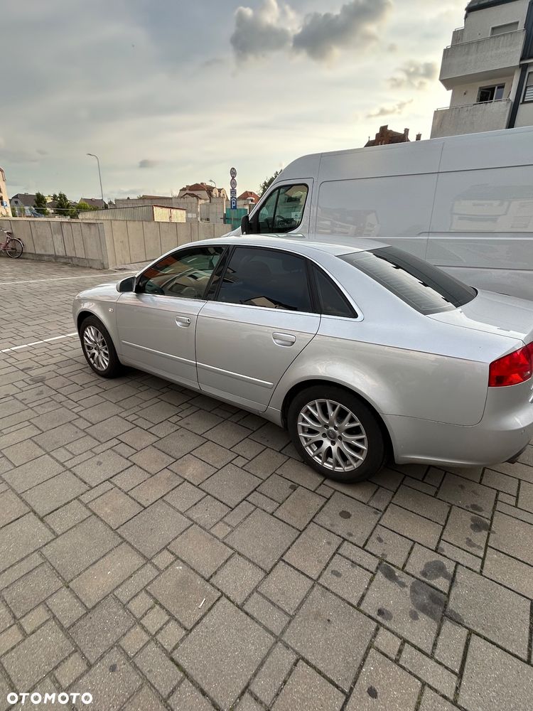 Audi A4 Limousine 1.6 - 3