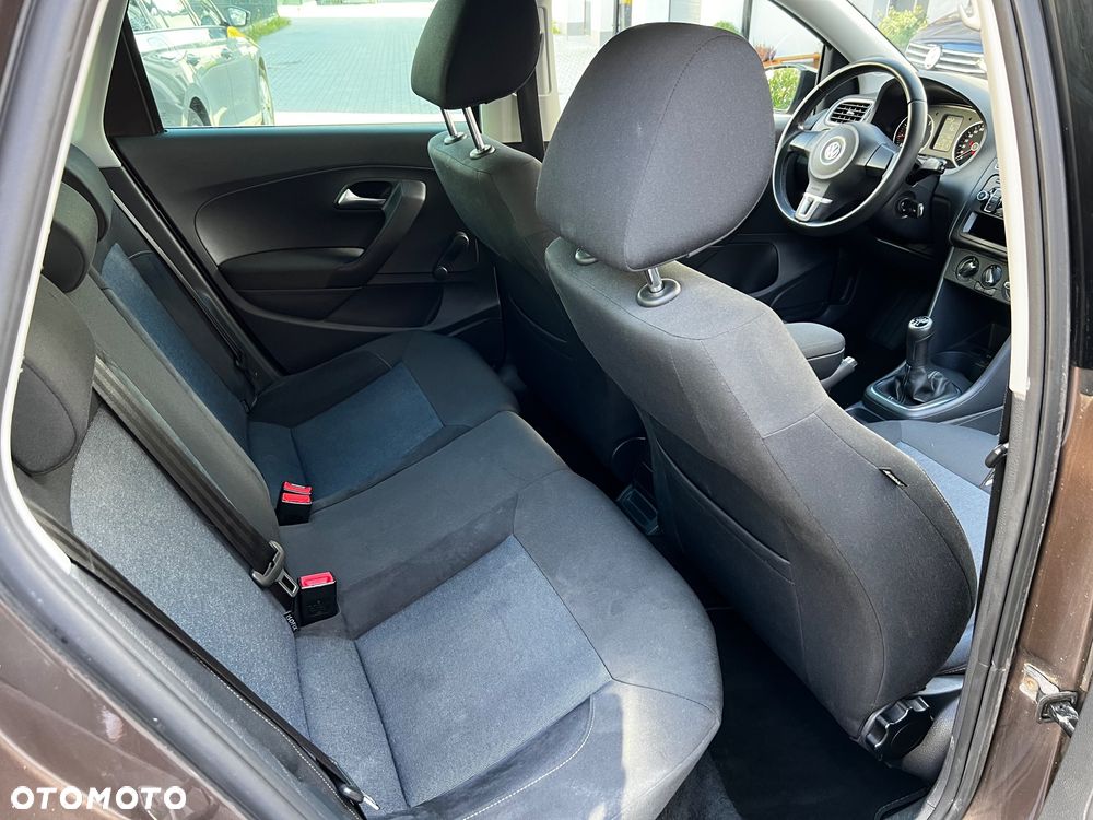 Volkswagen Polo 1.4 16V Comfortline - 23