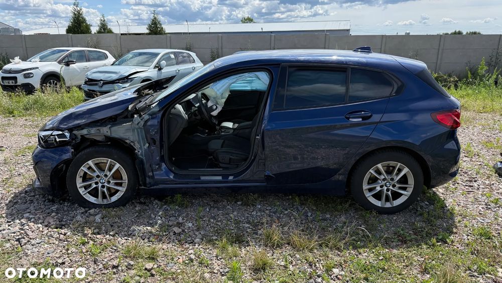 BMW Seria 1 118i Sport Line - 2