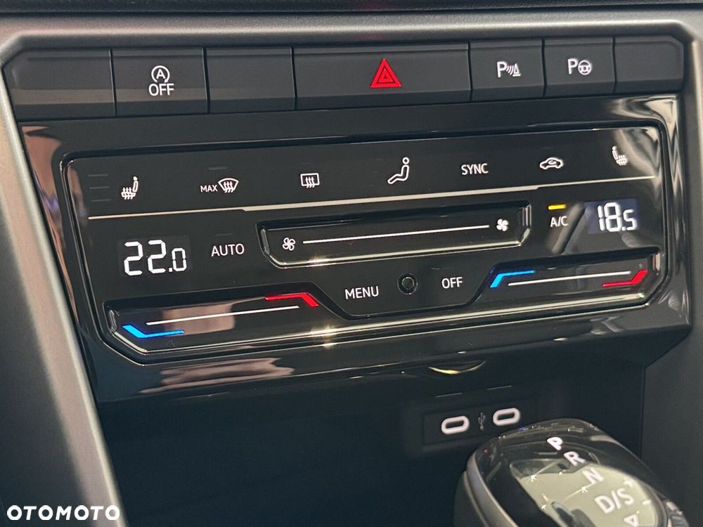 Volkswagen T-Roc - 25
