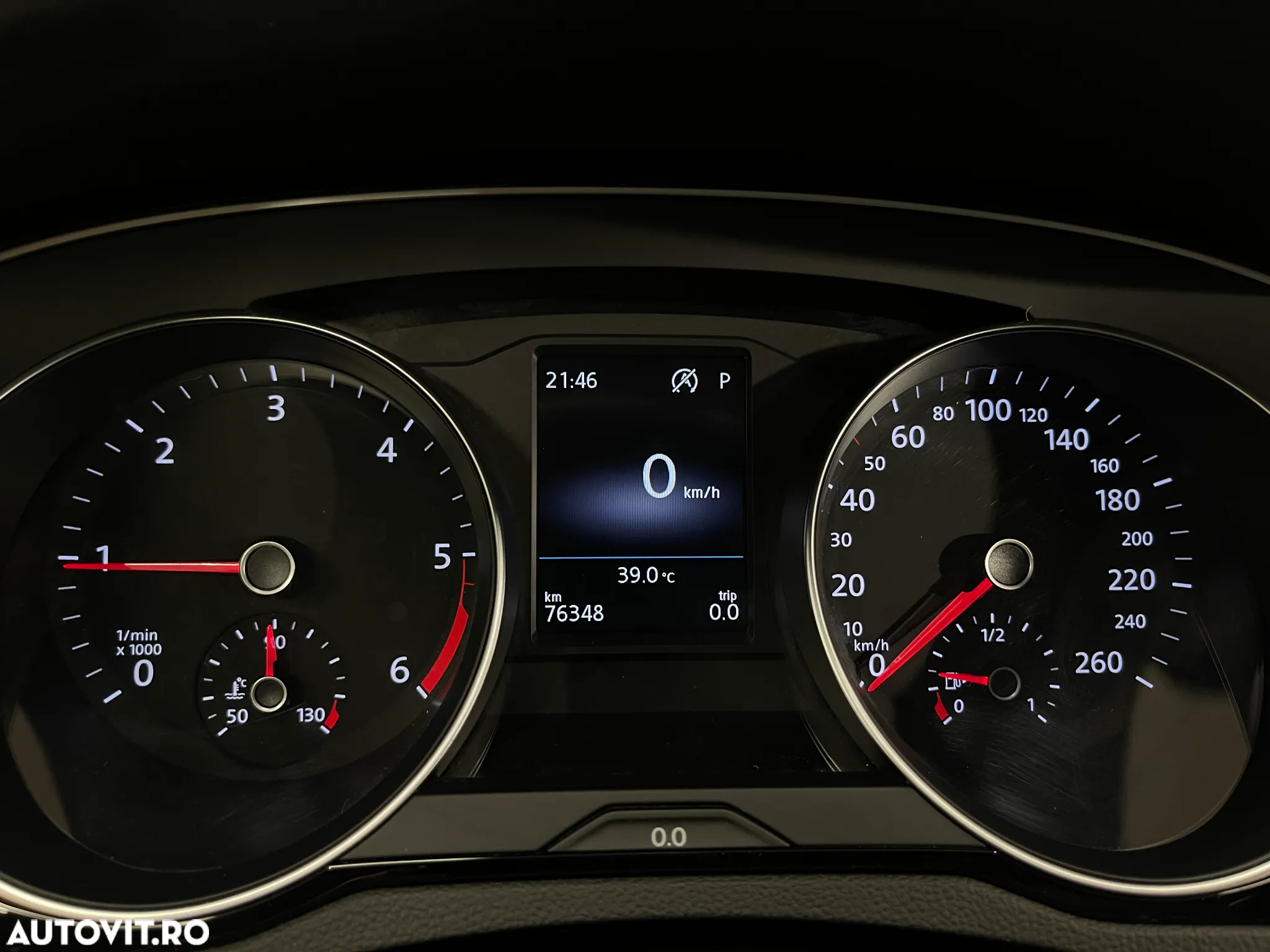 Volkswagen Passat 2.0 TDI DSG Highline - 26