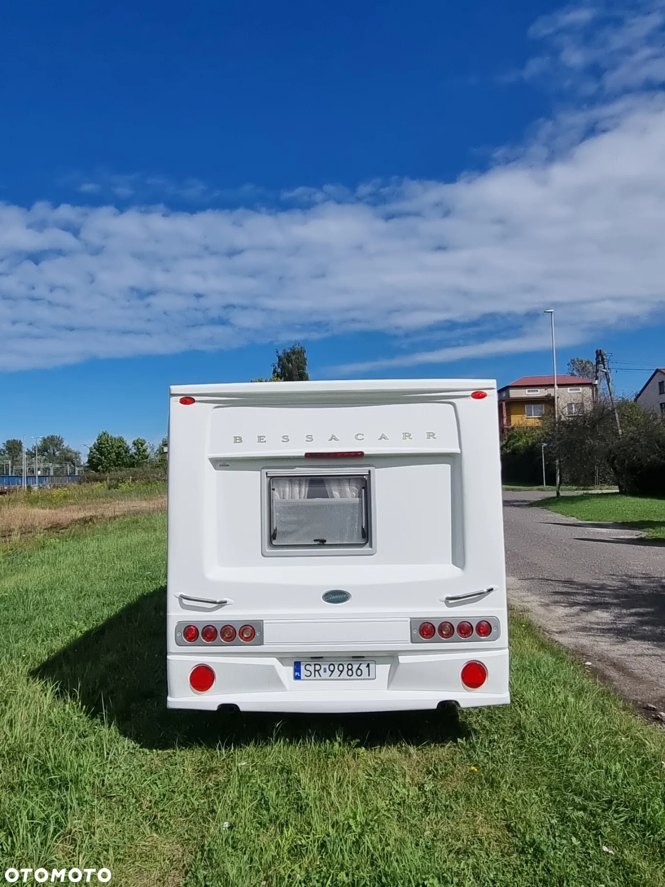 SWIFT Cameo Bessacarr 495 SL - 3