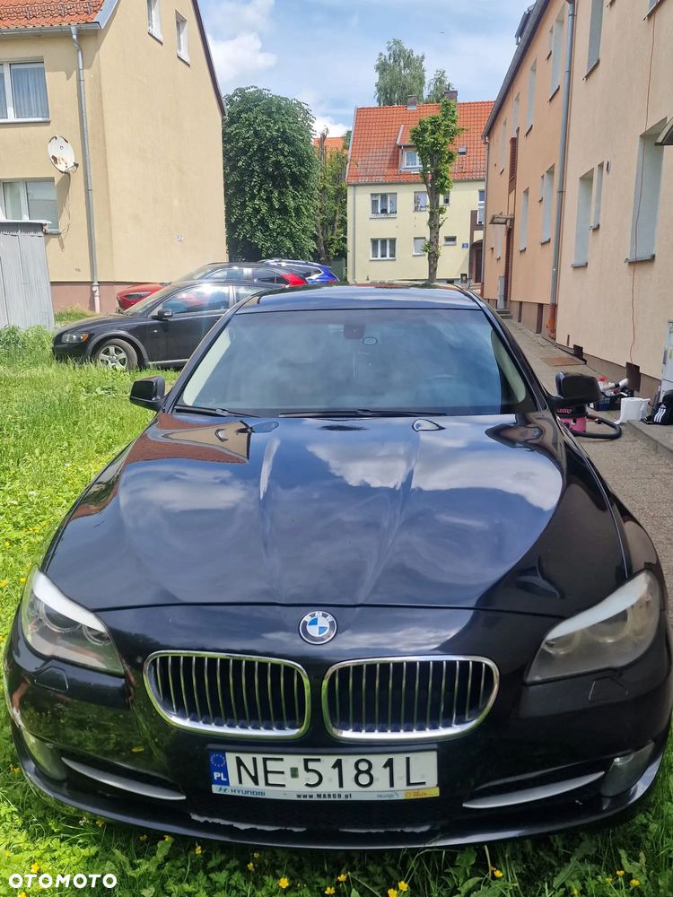 BMW Seria 5 525d xDrive - 16